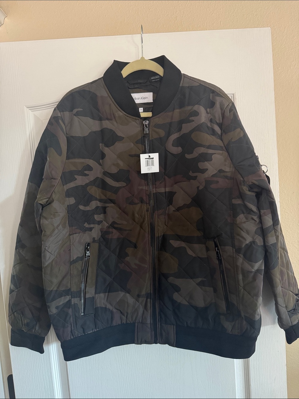 Calvin Klein Men's Camo Bomber Jacket - Olive Green & Black